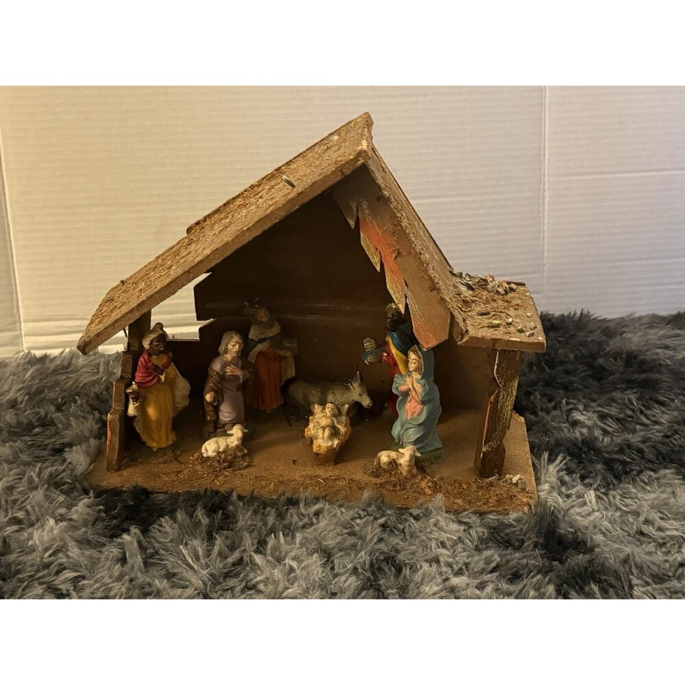 Vintage Italy Nativity Set w/11 Figures & Wooden A-Frame Creche Composition